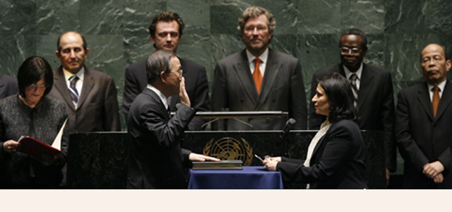 Ban Ki Moon taking oath of office in 2006