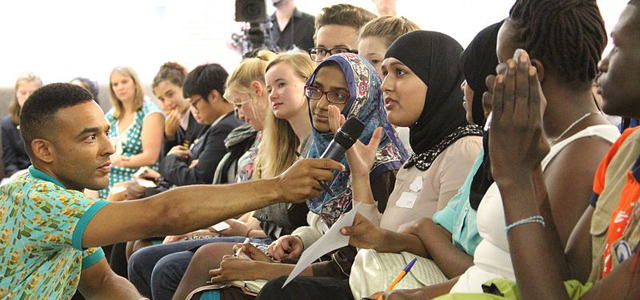 question from audience (Photo: UK DFID, 2014)